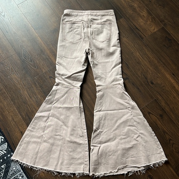 Free People We the Free Just Float On Flares - Picture 5 of 5